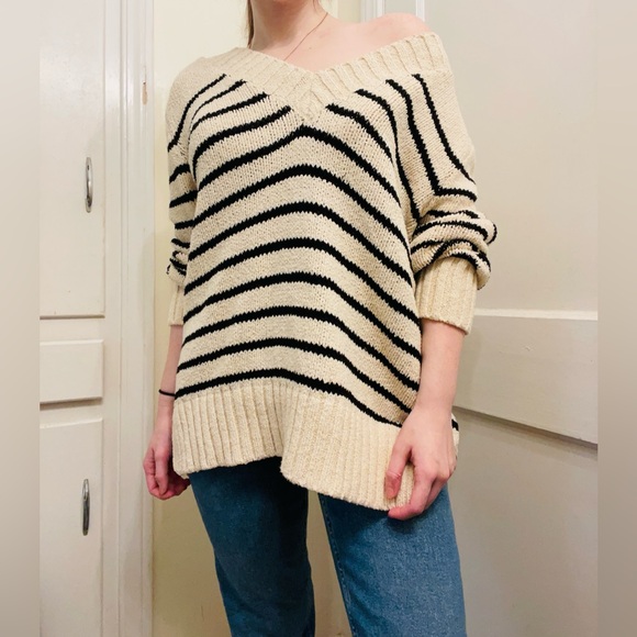 ZARA Comfy Striped Knit Korean Style Layering Oversized V-neck Sweater - Small - Picture 7 of 9